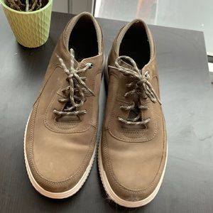 Clarks Boots/Shoes Leather Men‘s Size 9